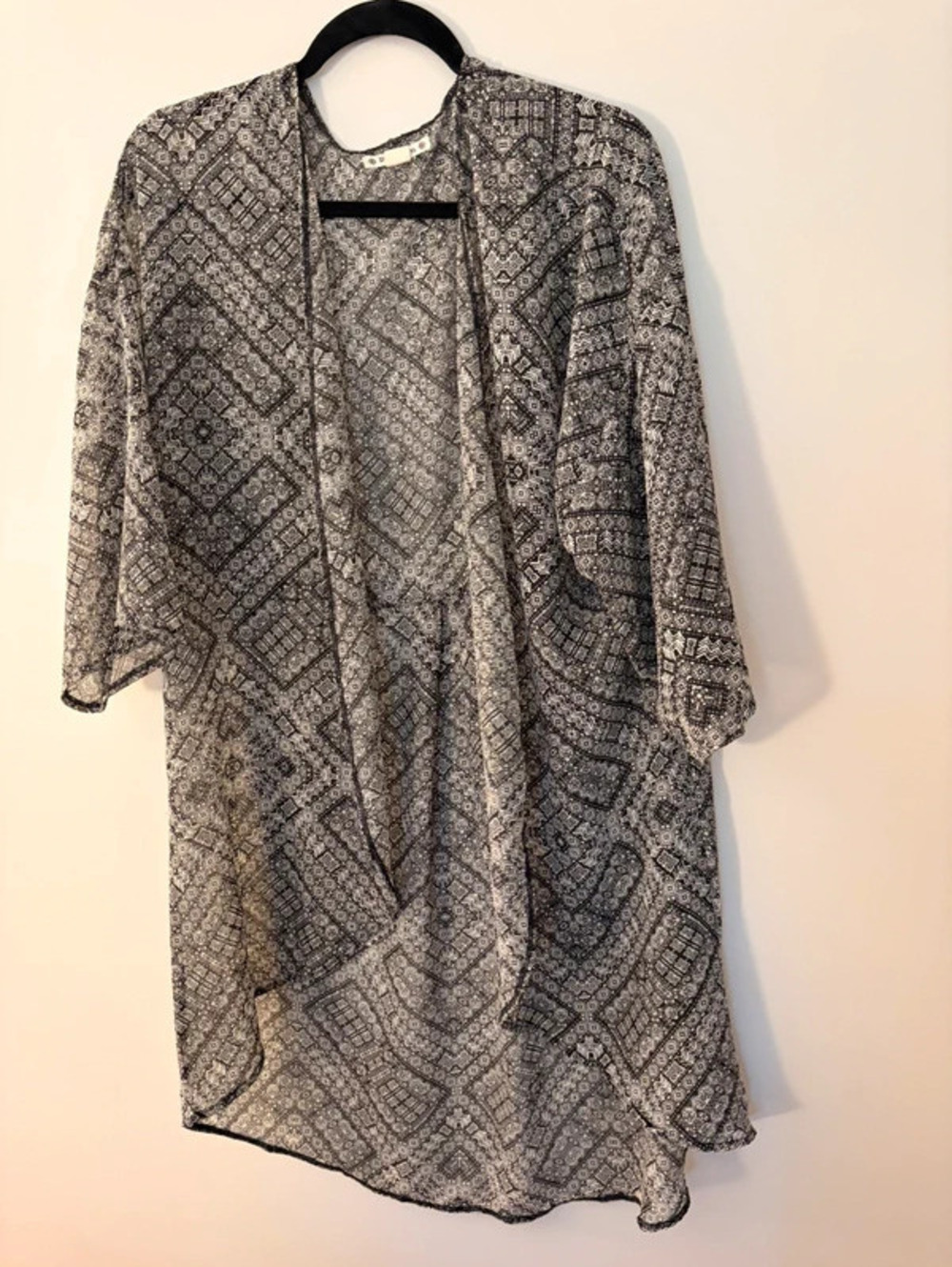 Ruff Hewn black and white geometric patterned sheer kimono